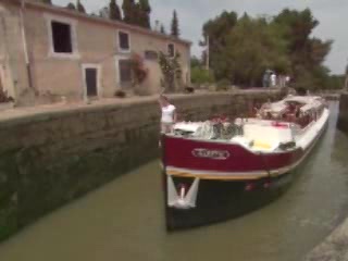 صور Canal de Bourgogne نهر