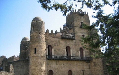 Gondar is famous for its well-preserved medieval castles, Christian churches, and also for handicrafts