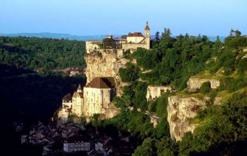 The beauty of Midi-Pyrénées landscapes can be compared only with a richness of cultural heritage of the region. Those who are fond of sports can go in for rafting, kayaking, skiing, climbing, horse riding, cycling and walking