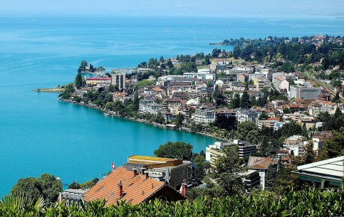 Монтре – один из престижнейших летних курортов в мире, расположенный на живописном берегу Женевского озера - по праву считается жемчужиной Швейцарской Ривьеры