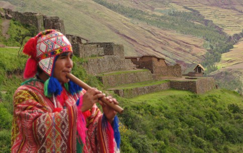 Peru is the world famous reserve of monuments of the past. Mysterious Inka heritage - ruins of magnificent palaces, pyramids, mausoleums attract thousands of tourists 